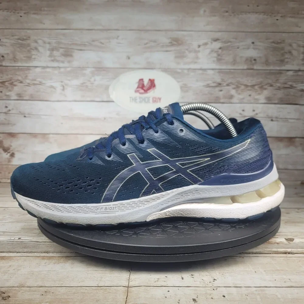 ASICS Gel-Kayano 28 Women’s Size 10.5 Blue White Athletic Training Running Shoes